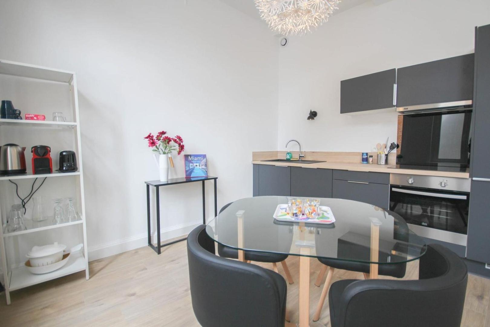 Lille Gares - 50M2 Apartment! Eksteriør billede